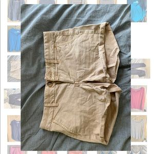 American eagle khaki shorts